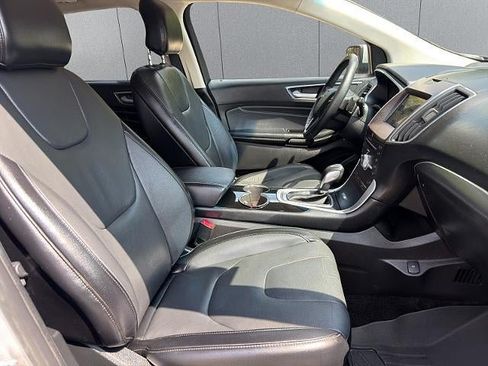 Used 2018 Ford Edge Titanium AWD/4WD image 35