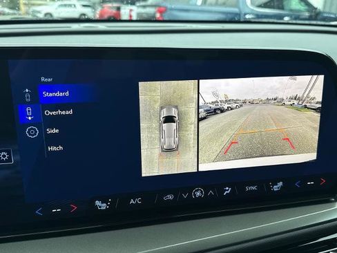 New 2026 Chevrolet Traverse LT w/ Midnight/Sport Edition image 17