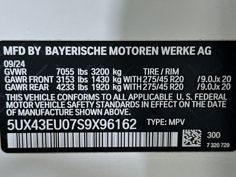 Used 2025 BMW X5 xDrive50e AWD/4WD image 24