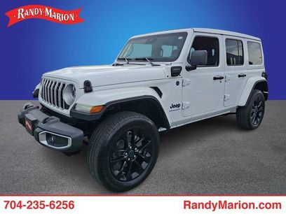 Used 2025 Jeep Wrangler Unlimited Sahara w/ Safety Group