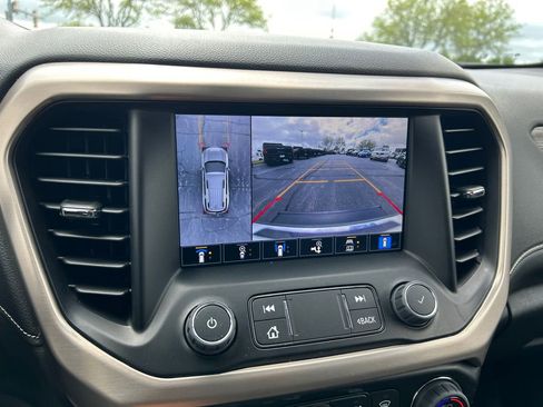 Used 2023 GMC Acadia Denali w/ Denali Ultimate Package AWD/4WD image 27
