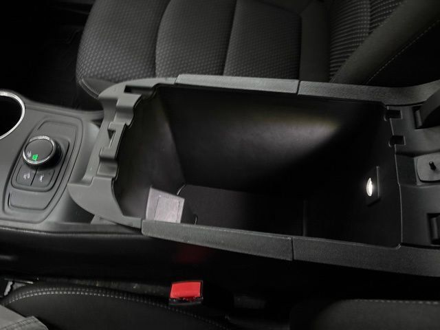 Used 2024 GMC Terrain SLE FWD image 48
