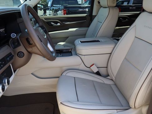 Certified 2023 GMC Yukon Denali RWD image 23