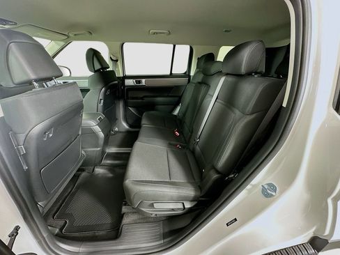 New 2026 Hyundai Santa Fe SE image 16