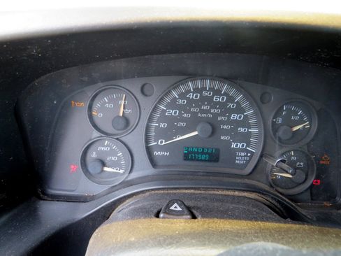 Used 2003 Chevrolet Express 2500 Passenger w/ LS Preferred Equipment Group image 14