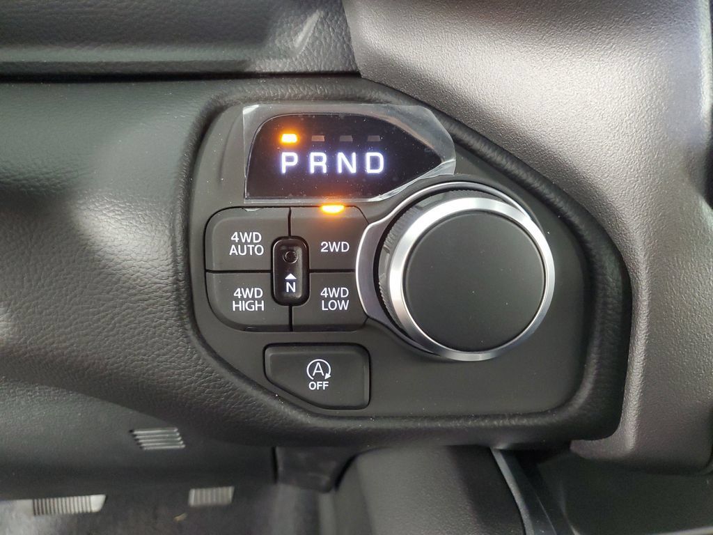 Used 2026 RAM 1500 Big Horn w/ Night Edition AWD/4WD image 15