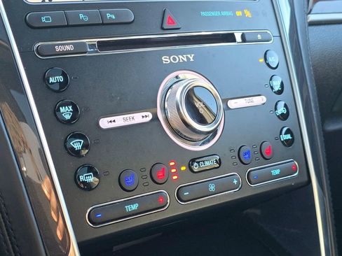 Used 2018 Ford Explorer Platinum AWD/4WD image 34