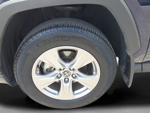 Certified 2025 Toyota RAV4 XLE w/ Convenience Package FWD image 37