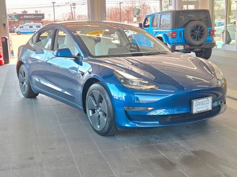 Used 2023 Tesla Model 3 Standard Range RWD image 1