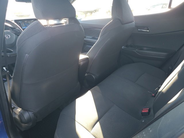 Used 2018 Toyota C-HR XLE FWD image 10