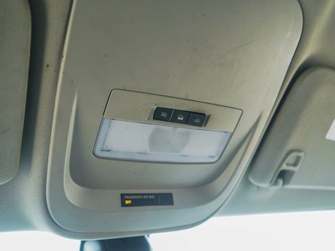 Used 2019 Chevrolet Colorado W/T image 17