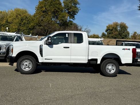New 2026 Ford F250 XL w/ XL Off-Road Package image 6