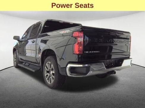 Used 2024 Chevrolet Silverado 1500 LT AWD/4WD image 8