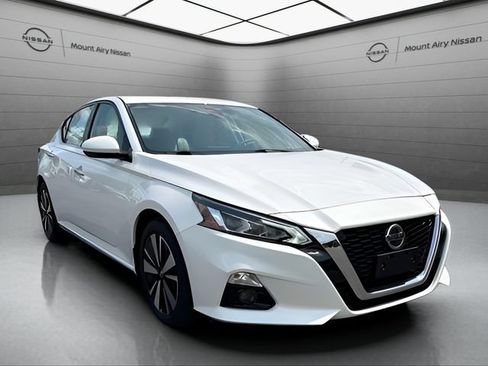 Certified 2021 Nissan Altima 2.5 SL FWD image 2