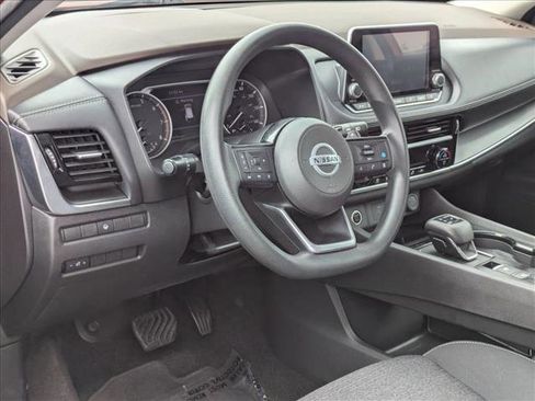 Used 2021 Nissan Rogue SV FWD image 10