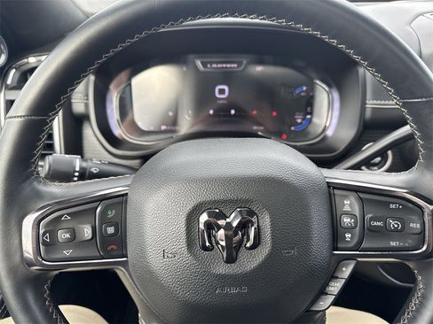 Used 2024 RAM 3500 Limited image 14