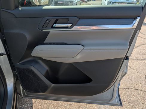 New 2026 GMC Terrain Elevation w/ Elevation Premium Package AWD/4WD image 22