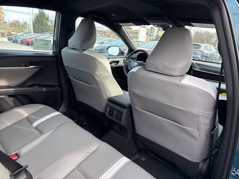 New 2026 Toyota Camry SE image 6