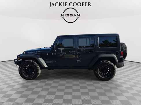 Used 2018 Jeep Wrangler Unlimited Rubicon w/ Connectivity Group AWD/4WD image 8