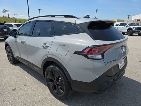 Used 2025 Kia Sportage X-Line w/ Premium Package AWD/4WD image 3
