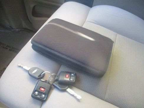 Used 2004 Ford F150 XLT image 35