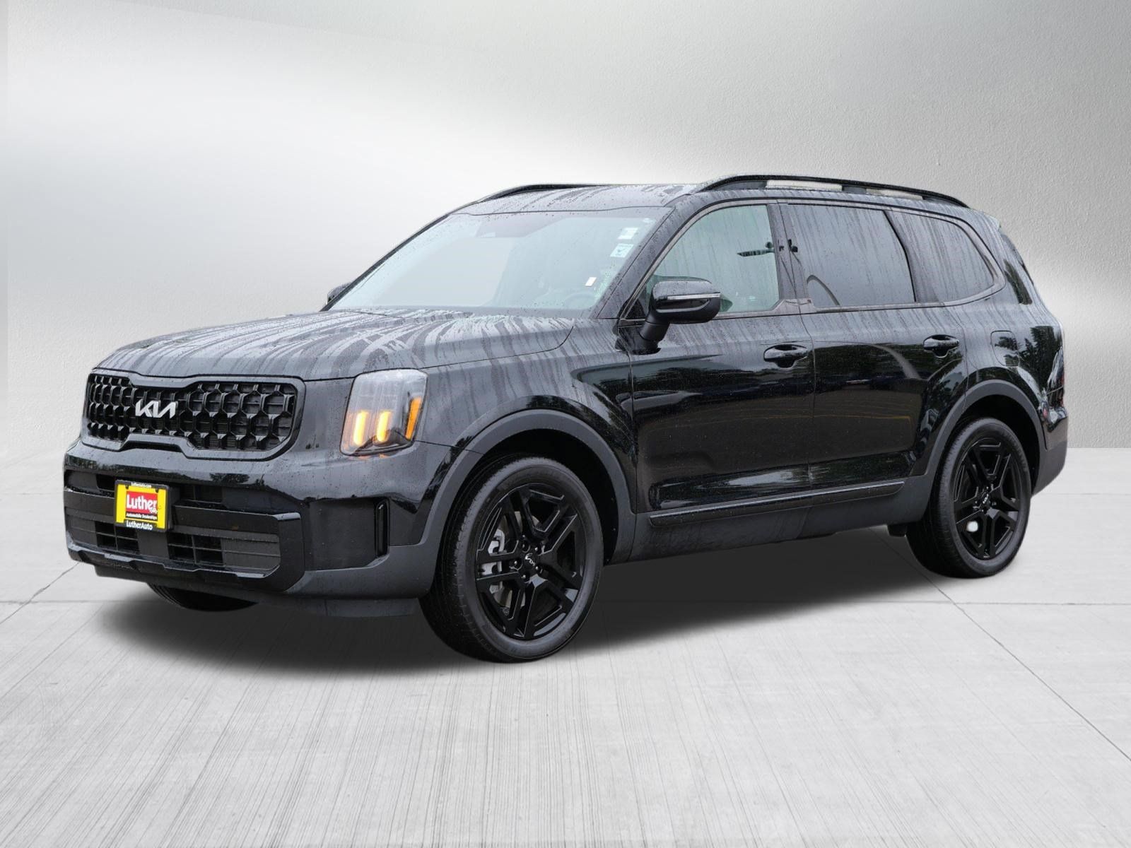 Used 2024 Kia Telluride EX X-Line AWD/4WD image 3
