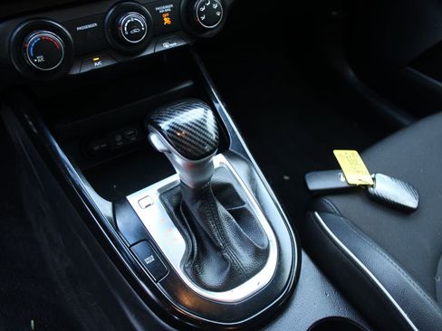 Used 2021 Kia Forte GT-Line FWD image 13