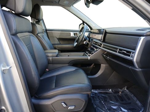 Used 2024 Hyundai Santa Fe Limited image 15