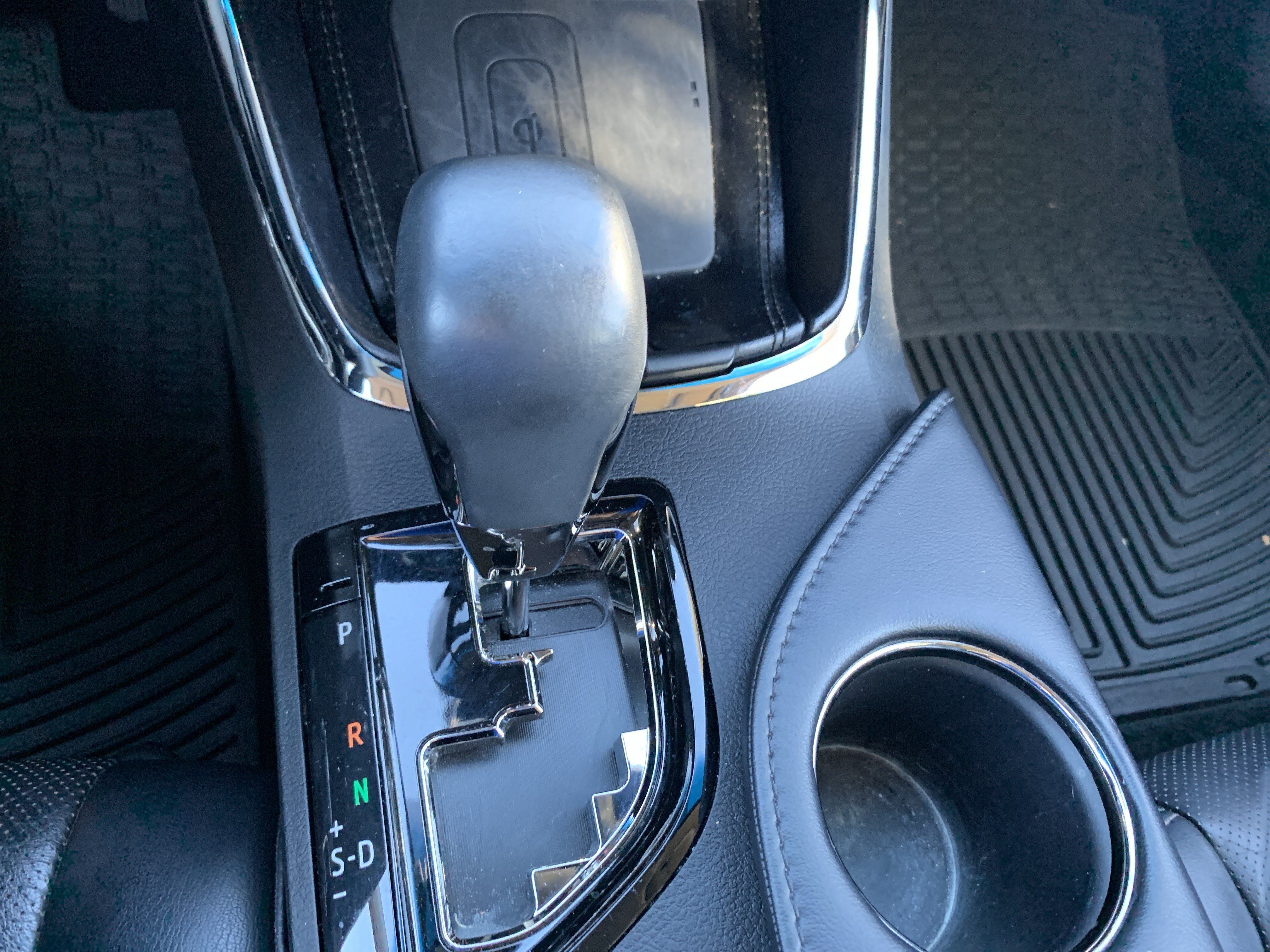 Used 2016 Toyota Avalon Limited w/ Toyota Safety Sense Package FWD image 26