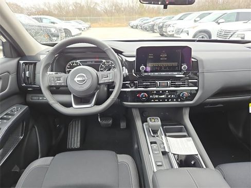 New 2025 Nissan Pathfinder SV w/ Black Appearance Package image 13