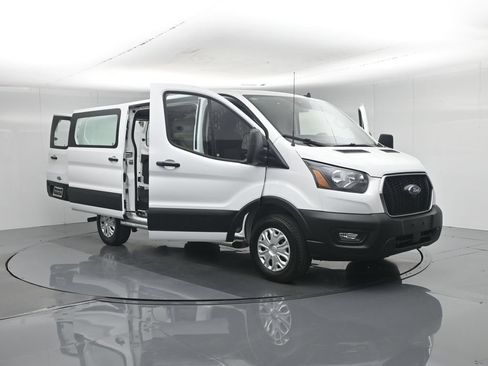 Certified 2025 Ford Transit 250 Low Roof w/ Exterior Upgrade Package RWD image 33