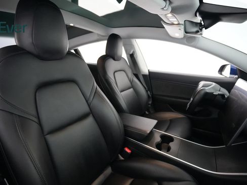 Used 2019 Tesla Model 3 Standard Range RWD image 23