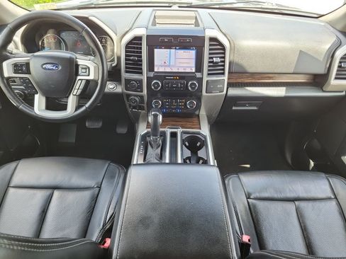 Used 2019 Ford F150 Lariat RWD image 17