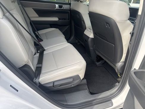 Used 2026 Hyundai Santa Fe SEL FWD image 17