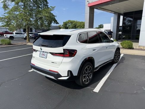 Used 2025 BMW X1 xDrive28i w/ Convenience Package AWD/4WD image 8