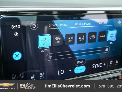 Used 2024 Volkswagen Atlas SE FWD image 15