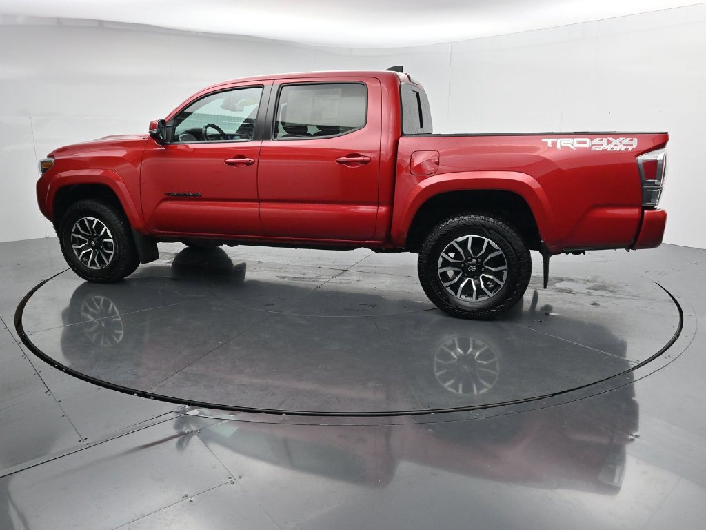 Used 2020 Toyota Tacoma TRD Sport w/ Technology Package AWD/4WD image 5