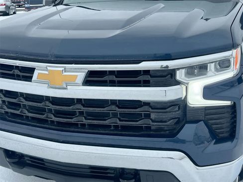 Used 2022 Chevrolet Silverado 1500 LT image 11