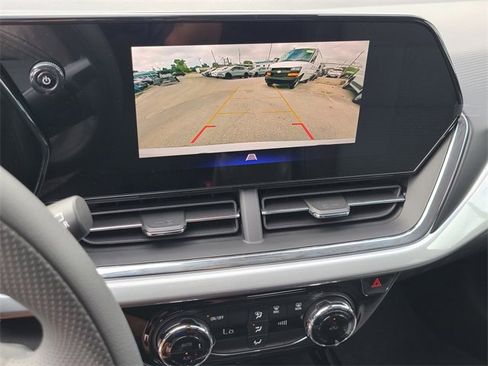 New 2026 Chevrolet Trax LT image 32