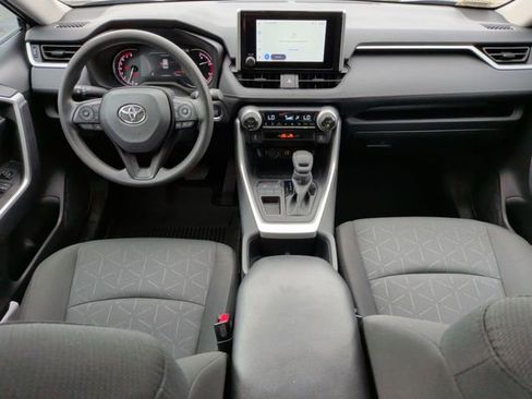 Used 2025 Toyota RAV4 XLE FWD image 32