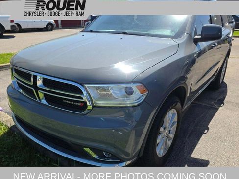 Used 2019 Dodge Durango SXT w/ 3rd Row Seating Group AWD/4WD image 1