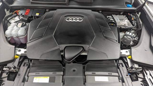 Used 2023 Audi Q8 Premium Plus w/ Premium Plus Package AWD/4WD image 33