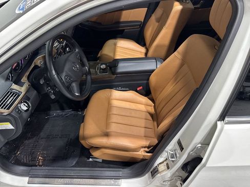 Used 2010 Mercedes-Benz E 350 E350 image 29