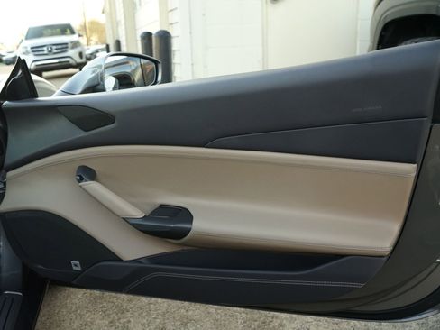 Used 2016 Ferrari 488 GTB image 19