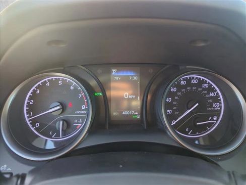 Used 2021 Toyota Camry SE w/ Convenience Package FWD image 15