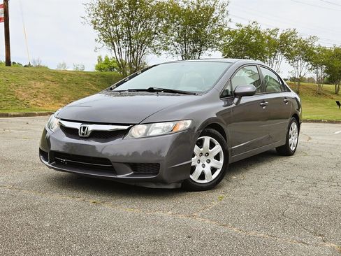 Used 2010 Honda Civic LX image 2