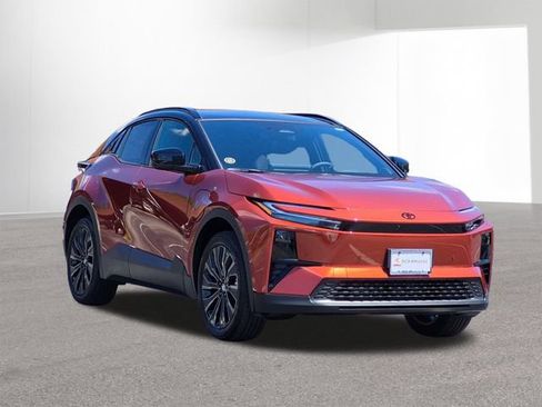 New 2026 Toyota C-HR AWD/4WD image 3