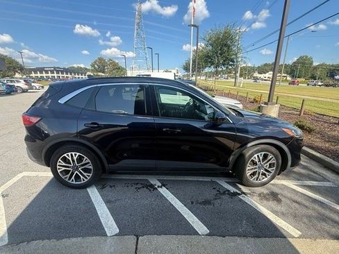 Used 2021 Ford Escape SEL w/ Technology Package FWD image 4