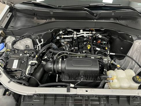 Used 2022 Ford Explorer XLT RWD image 24