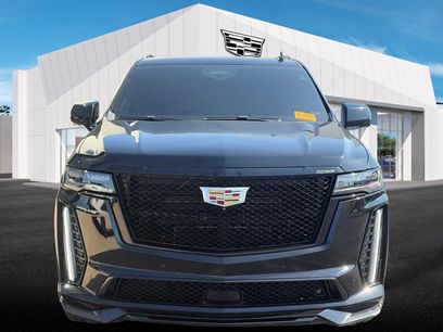 Certified 2024 Cadillac Escalade ESV V w/ Heavy-Duty Trailer Package